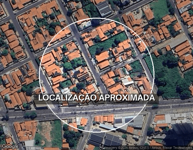 Casa com 69m² construídos em terreno de 500m², ocupada