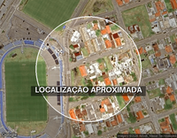 Terreno com casa e edícula, 3 quartos, 2 banheiros, 120m² construídos