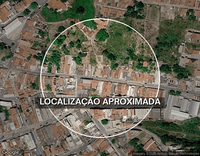 Casa com 3 quartos e 2 banheiros, área construída de 120m², desocupada