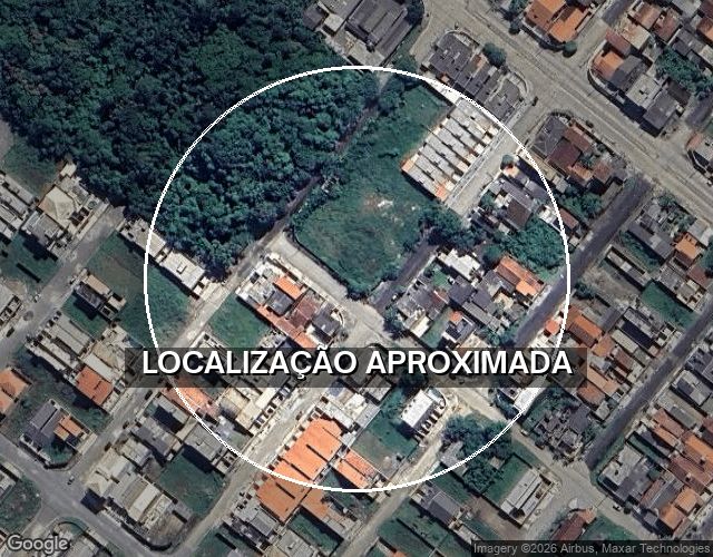 Casa com 10.350 m² de terreno em Peruíbe