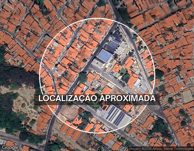 Casa residencial com 280m² construídos em terreno de 792m²