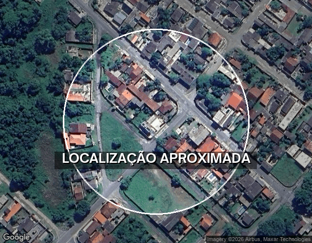 Casa com 1 vaga de garagem, 64,03 m² construídos, ocupada