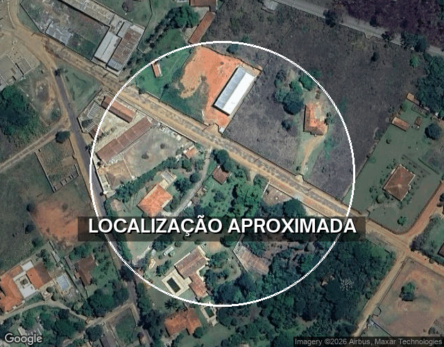 Casa com 387,52 m² construídos em terreno de 7.233 m², ocupada