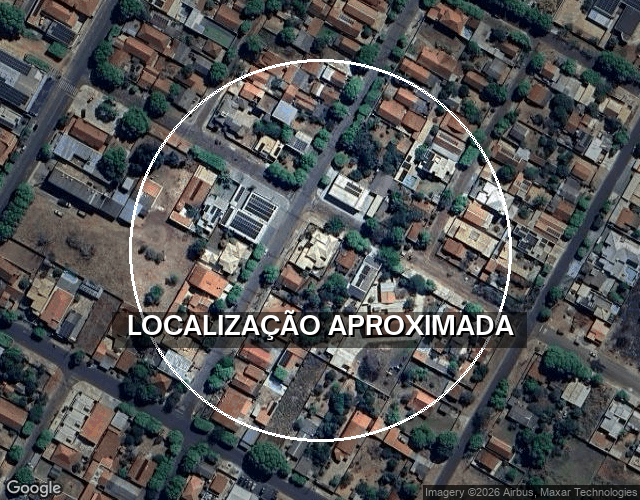 Casa com 339,83 m² de área construída e 1 vaga de garagem