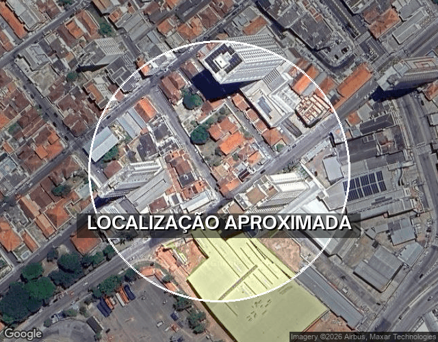 Casa com 1 vaga de garagem, 163,42 m² construídos, desocupada
