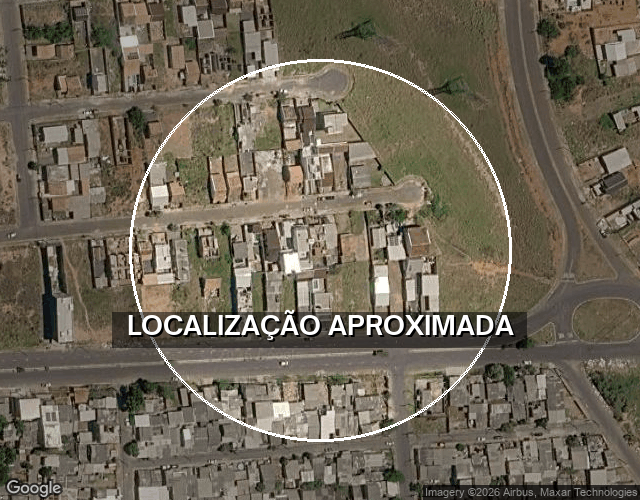 Casa desocupada com 89,6 m² em condomínio