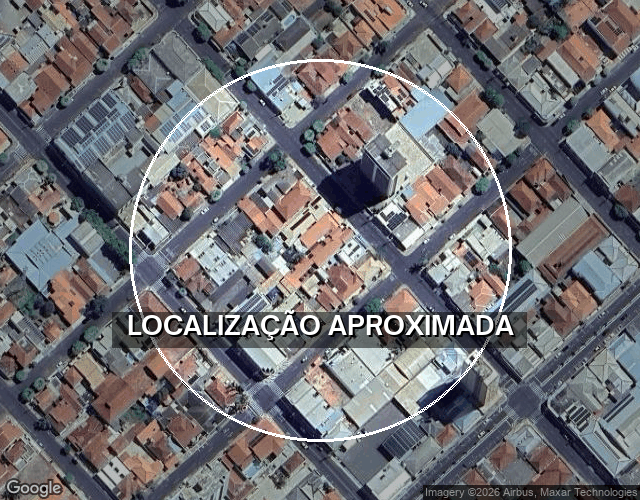 Casa com 4 quartos, 3 banheiros e 1 vaga de garagem, 320 m², ocupada