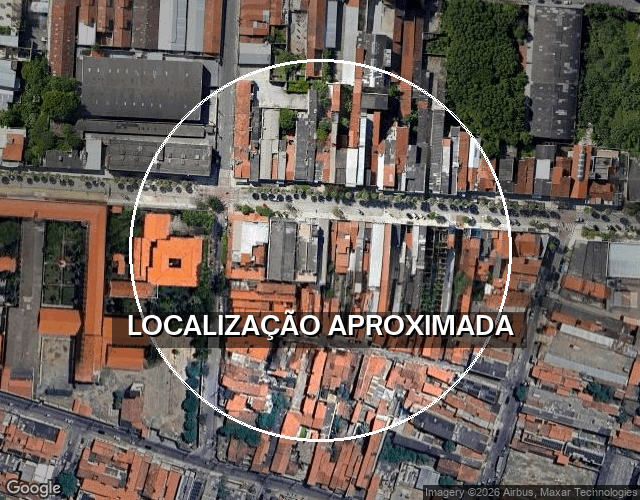 Casa com 380m² de área privativa e 240,42m² de terreno