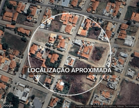 Casa com 309,4 m² de área privativa e 735 m² de terreno