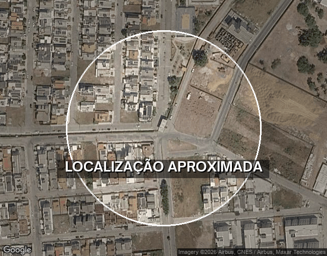 Casa em Condomínio com 4 quartos e 5 banheiros, 351 m², ocupada