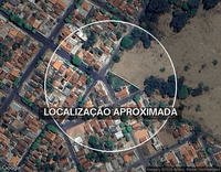 3 casas em terreno de 484m², com benfeitorias não averbadas