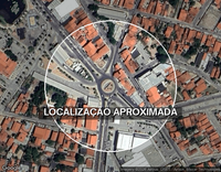 Casa residencial de grande porte com piscina e casa para funcionário