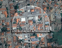 Casa com 3 quartos, 1 suíte, 2 banheiros, garagem e jardim