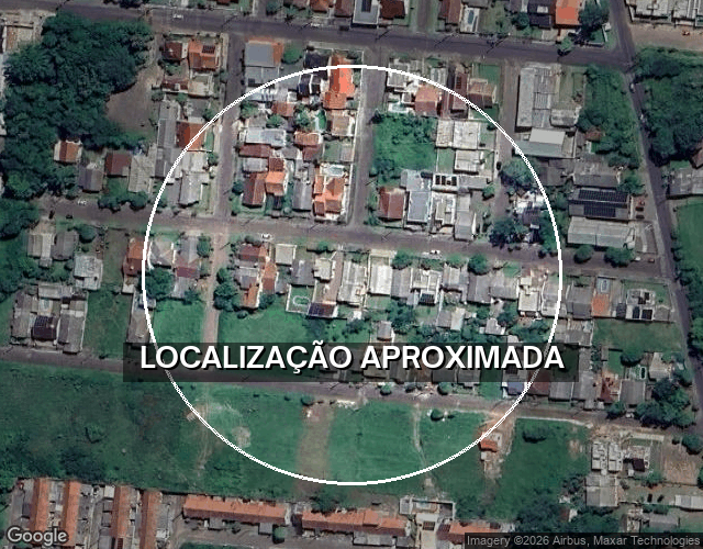 Casa com depósito, 195m² construídos, 2 quartos, 1 suíte, 1 banheiro, garagem para 2 veículos