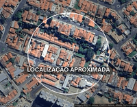 Prédio comercial com 80m², 4x20m, penhora de 50%
