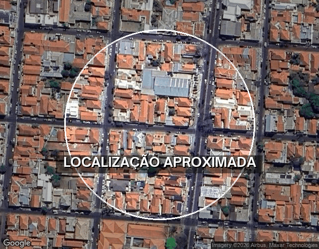 Casa com 269 m² de área construída, ocupada, no Centro de Botucatu
