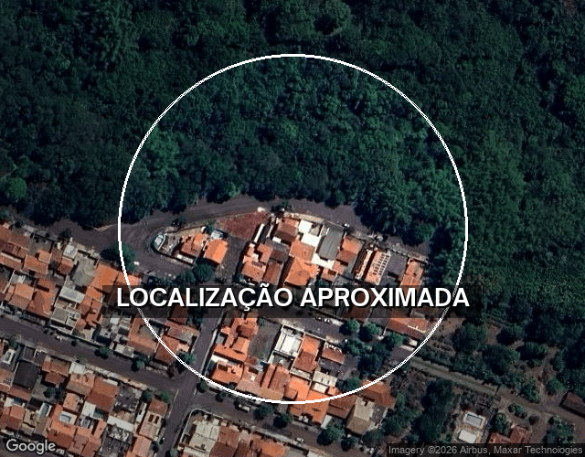 Terreno com 340,50m² e área construída de 336,75m²