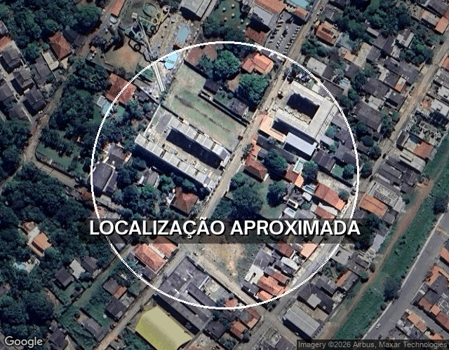 Apartamento com 2 quartos, varanda e 1 vaga de garagem