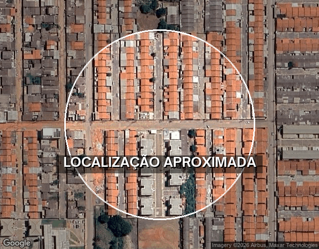 Casa com 1 vaga de garagem, 68,4 m² construídos, ocupada