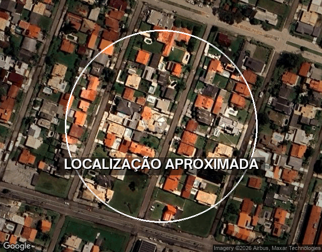 Casa em condomínio com terreno, 26m de frente, em Imbé