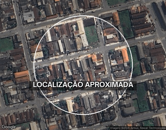 Casa assobradada com 60m², 1 vaga de garagem, ocupada
