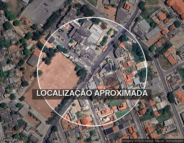 Casa com 1 vaga de garagem, 355,59 m² construídos, ocupada