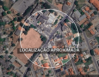 Casa com 1 vaga de garagem, 355,59 m² construídos, ocupada