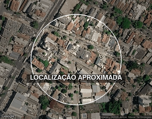 Garagem com 15,53m², depósito, em condomínio