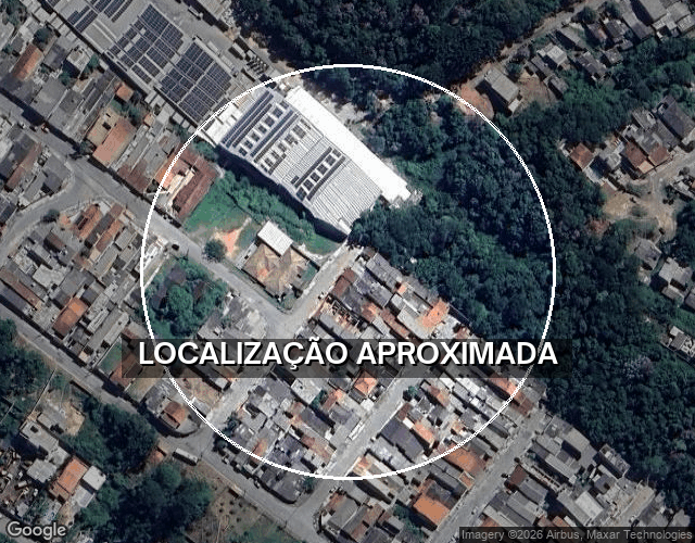 Casa com 185,06m², 3 pavimentos, garagem e quintal