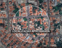 Casa residencial com 3 quartos, 2 banheiros e garagem para 3 carros