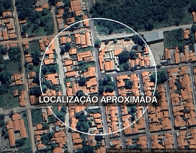 Casa com 3 quartos e 2 banheiros, 71,5m², desocupada