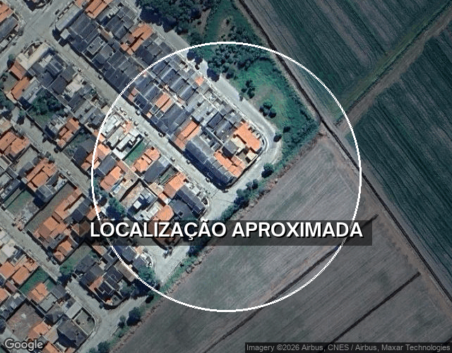 Casa com 2 quartos e 68,95m², desocupada