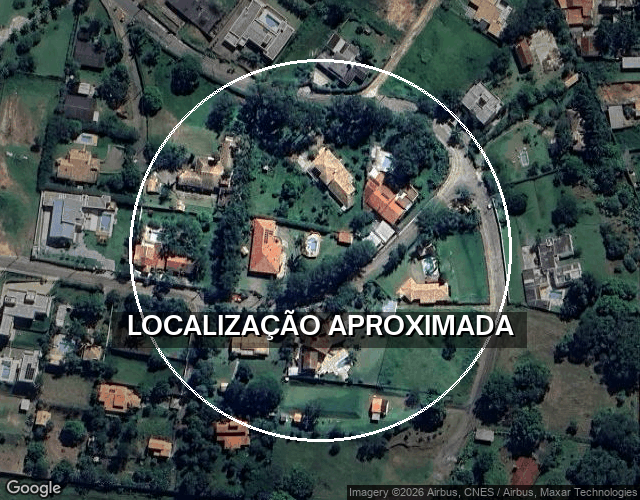 Casa em condomínio com 250m² e terreno de 2.109m² em Taubaté