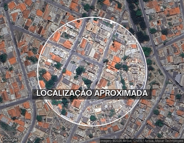 Casa com 5 cômodos e área de serviço, 360m² de terreno