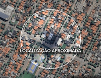 Casa com 3 quartos, 3 banheiros e piscina, ocupada