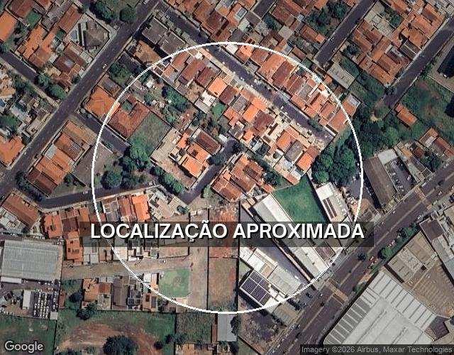 Casa com 3 quartos, 1 suíte, 250m², garagem para 2 carros, piscina e churrasqueira