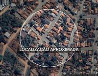 Terreno urbano com casa simples, 2 quartos, 1 banheiro, 392m²