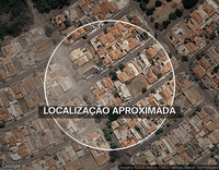 Casa com 2 quartos, 2 banheiros e 1 vaga de garagem, ocupada