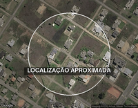 Casa de alvenaria em obra com dois pavimentos, 360m², desocupada
