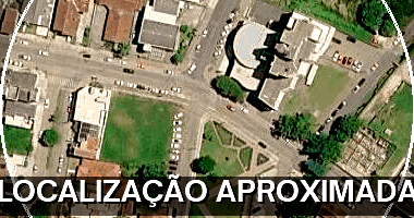 Imóvel comercial com 3 apartamentos e 4 vagas de garagem