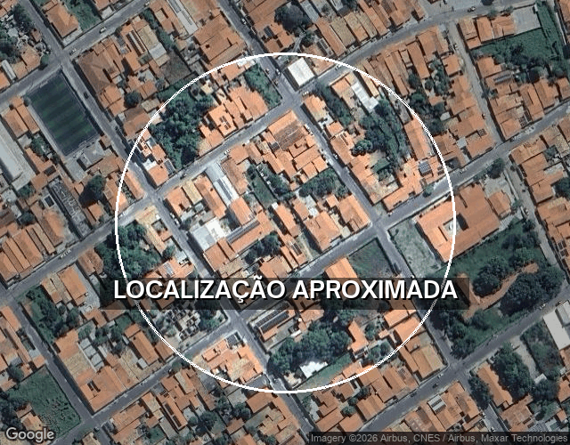Casa com 2 quartos e 2 banheiros, 564m², precisa de reformas