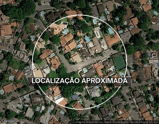 Casa com 5 quartos, 4 banheiros e 4 vagas de garagem