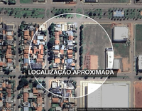Casa com 2 quartos, 1 banheiro e 1 vaga de garagem, ocupada
