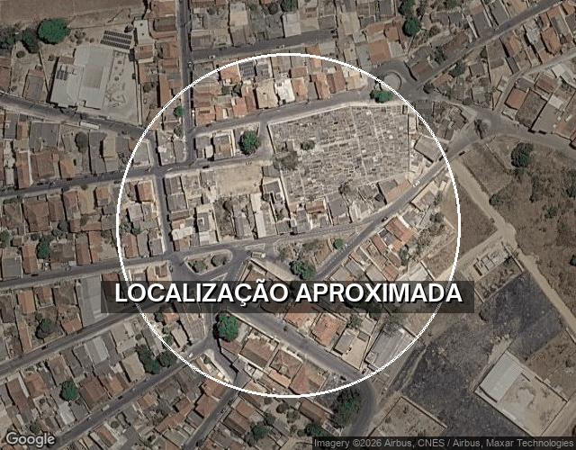 Casa no Centro com 10% de fração ideal em Esmeraldas/MG
