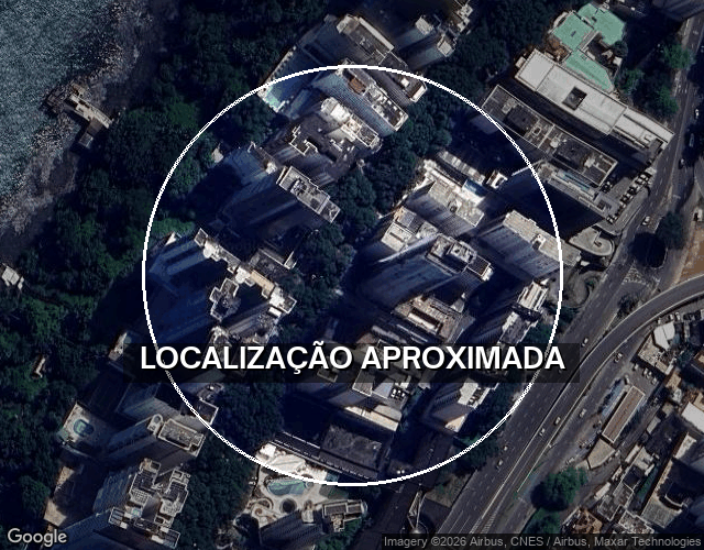 Apartamento com 3 vagas e 182,72m², necessita reformas
