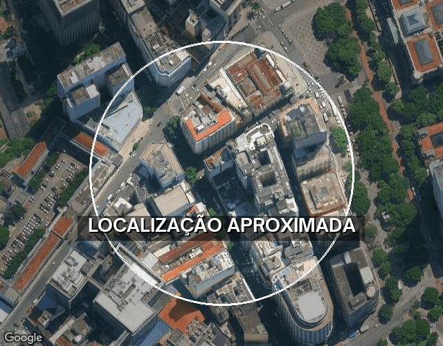Sala Comercial no Centro com 41m² em Prédio Misto