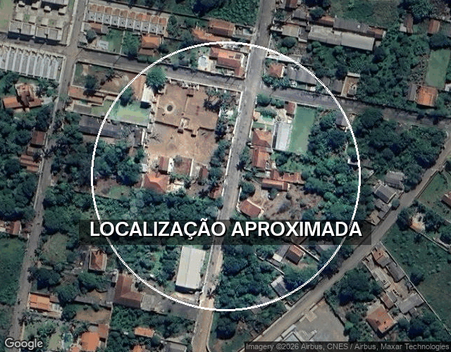 Chácara com Edificações e Terreno Amplo em Poços de Caldas