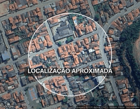 Imóvel comercial 2.500m² com benfeitorias e pátio murado