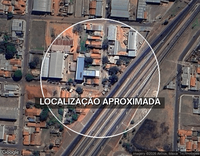 Terreno com casa de madeira em Vila Assumpção, Botucatu - 628,95m²