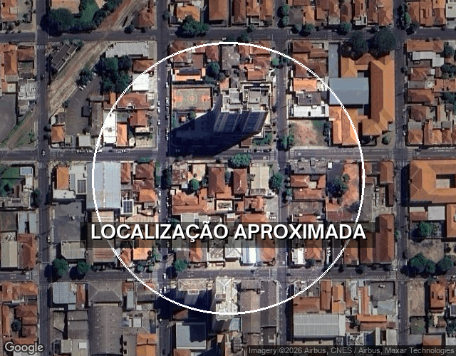 Casa assobradada com 5 dormitórios e 518m² em Assis/SP